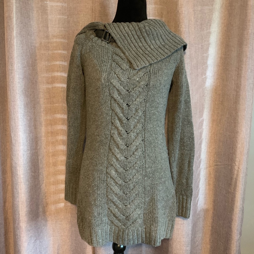 Moda international gray sweater dress